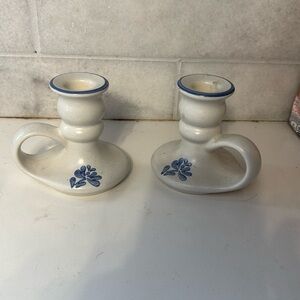 A pair pfaltzgraff Yorktown candle holders blue flower vintage stoneware handle